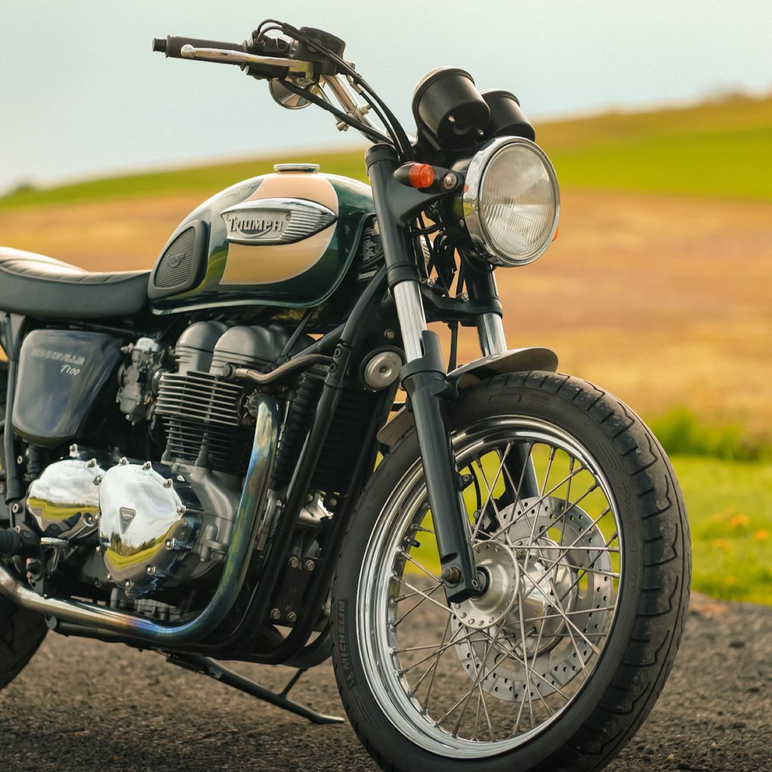 Triumph Goodwood Green (code HK) Paint Product